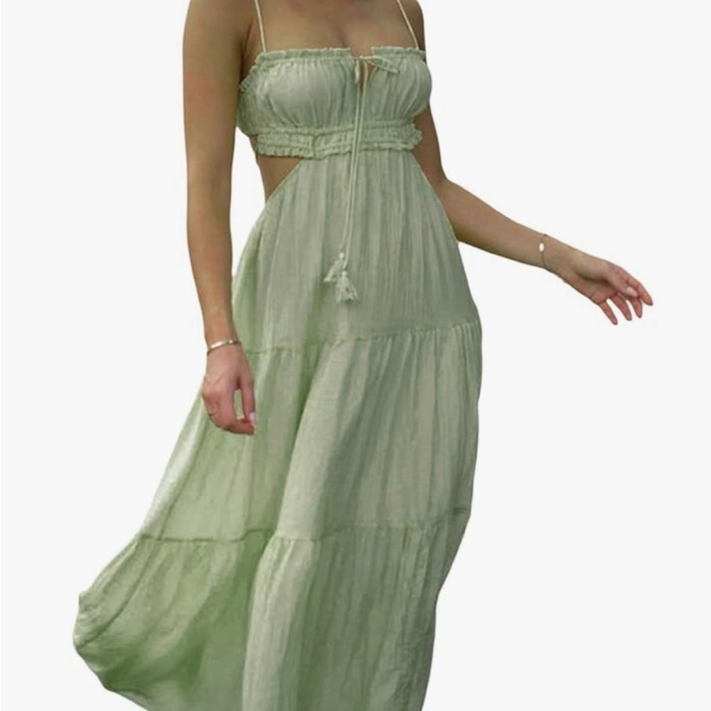 Gorgeous flowy bright sage green summer dress size 4-6. New in original package